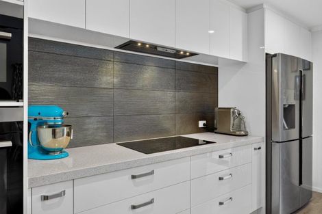 Photo of property in 40 Boocock Crescent, Orewa, 0931