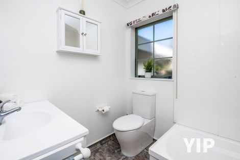 Photo of property in 2a Rudyard Crescent, Johnsonville, Wellington, 6037