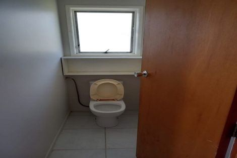 Photo of property in 9 Kelman Road, Kelston, Auckland, 0602