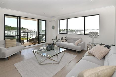 Photo of property in 61 Landmark Terrace, Orewa, 0931