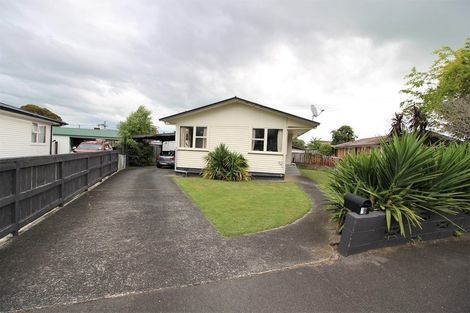 Photo of property in 9 English Street, St Andrews, Hamilton, 3200