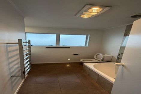 Photo of property in 40 Velma Road, Hillcrest, Auckland, 0627