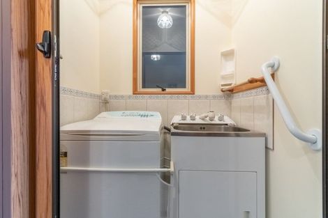 Photo of property in 49 Meldrum Street, Winton, 9720