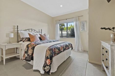 Photo of property in 91 Te Wharau Drive, Greenhithe, Auckland, 0632