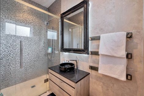 Photo of property in 41 Regina Street, Westmere, Auckland, 1022