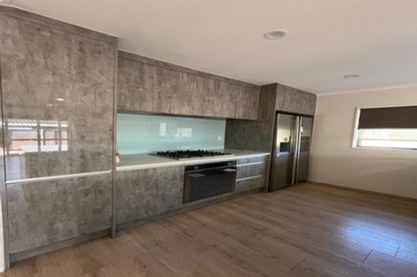 Photo of property in 6 Arrowsmith Drive, Clover Park, Auckland, 2019