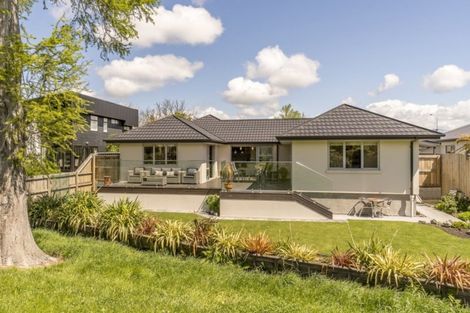 Photo of property in 20 Strowan Road, Strowan, Christchurch, 8052