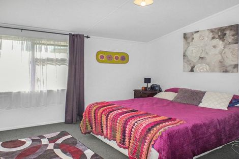 Photo of property in 33a Avenue Road, Foxton, 4814