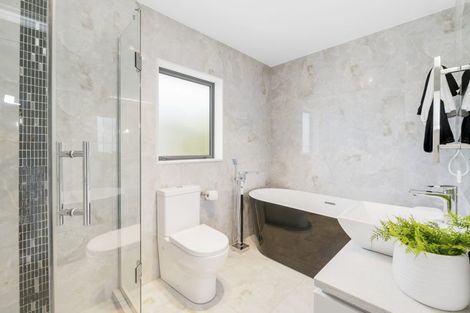 Photo of property in 35 Remuremu Street, Long Bay, Auckland, 0630