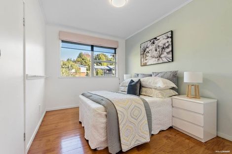 Photo of property in 5 Pendlebury Street, Green Bay, Auckland, 0604