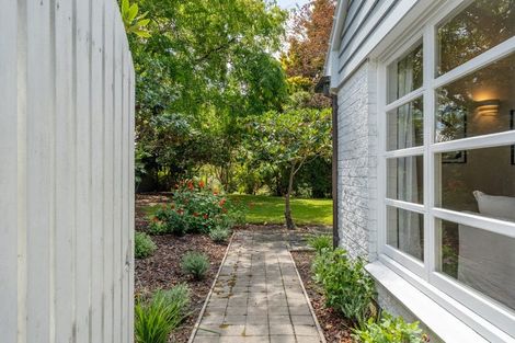 Photo of property in 8 Tuirau Place, Ilam, Christchurch, 8041