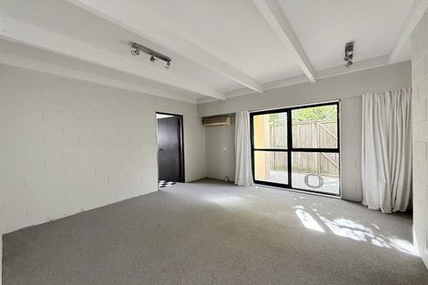 Photo of property in 35 Burma Road, Khandallah, Wellington, 6035