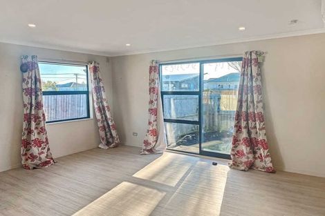 Photo of property in 2 Saint Lukes Street, Woolston, Christchurch, 8062