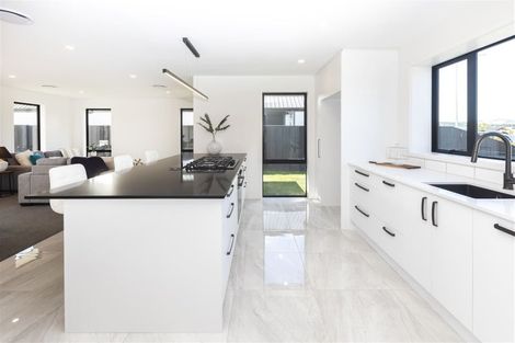 Photo of property in 15 Claremont Crescent, Amberley, 7410