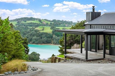 Photo of property in 414 Leigh Road, Whangateau, 0985