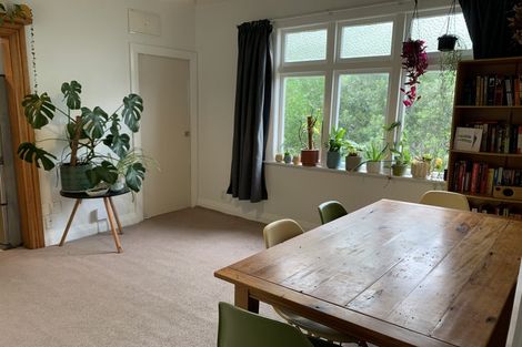 Photo of property in 5 Linwood Way, Island Bay, Wellington, 6023