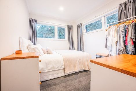 Photo of property in 4a Rata Road, Stanmore Bay, Whangaparaoa, 0932