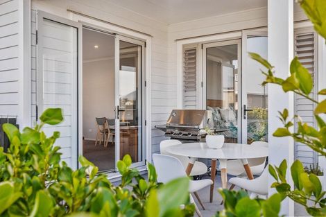 Photo of property in 4 Kuku Avenue, Red Beach, 0932