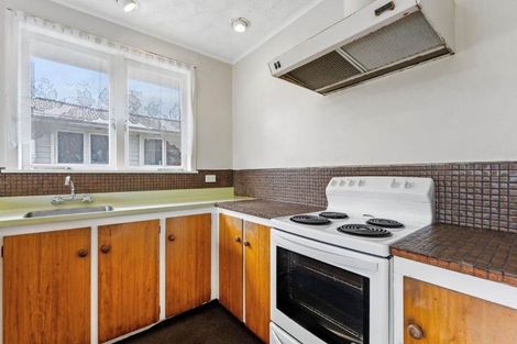 Photo of property in 536 Glenfield Road, Glenfield, Auckland, 0629