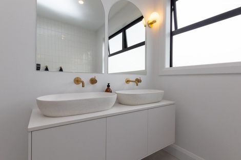 Photo of property in 17a Phoenix Avenue, Hokowhitu, Palmerston North, 4410