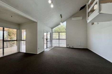 Photo of property in 26 Orinda Close, Botany Downs, Auckland, 2010