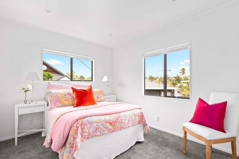 Photo of property in 1/22 Bevyn Street, Castor Bay, Auckland, 0620