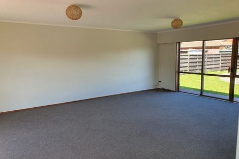 Photo of property in 1/30 Vivian Wilson Drive, Eastern Beach, Auckland, 2012