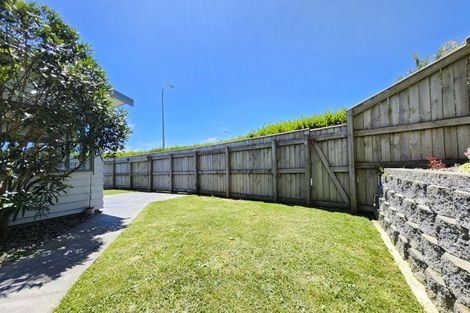 Photo of property in 260 Mark Avenue, Grenada Village, Wellington, 6037