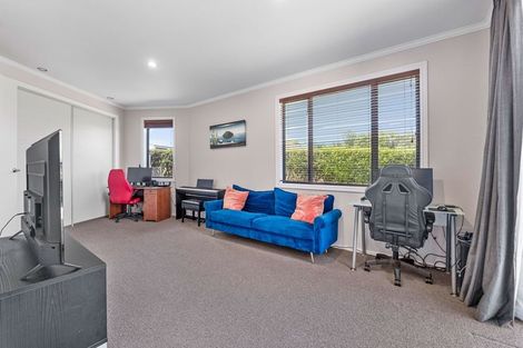 Photo of property in 14b Rennell Street, Frankleigh Park, New Plymouth, 4310