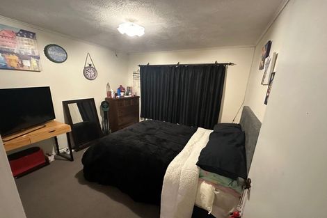 Photo of property in 36 Lewisham Street, Highland Park, Auckland, 2010