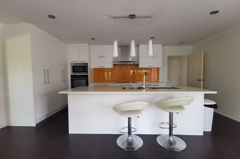 Photo of property in 5 Pukatea Avenue, Albany, Auckland, 0632