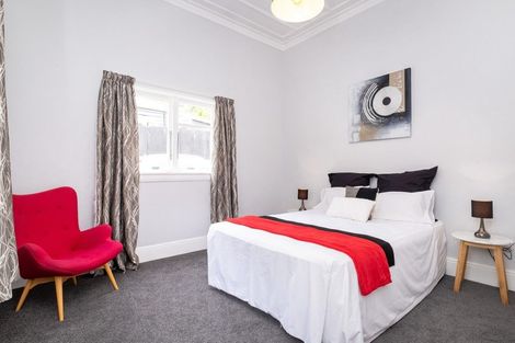 Photo of property in 42 Coote Road, Bluff Hill, Napier, 4110