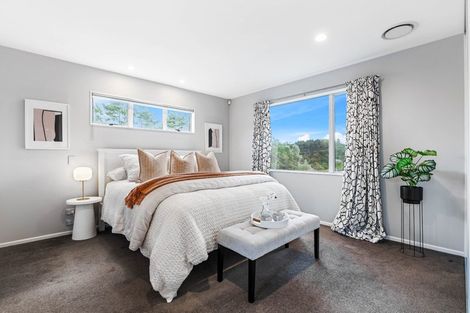 Photo of property in 26 Admirals Court Drive, Greenhithe, Auckland, 0632