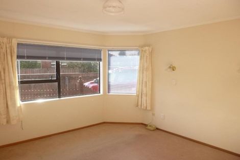 Photo of property in 39a Birdwood Road, Waterloo, Lower Hutt, 5011