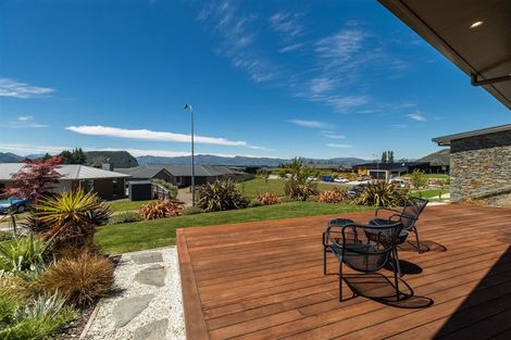 Photo of property in 8 Turnbull Crescent, Wanaka, 9305