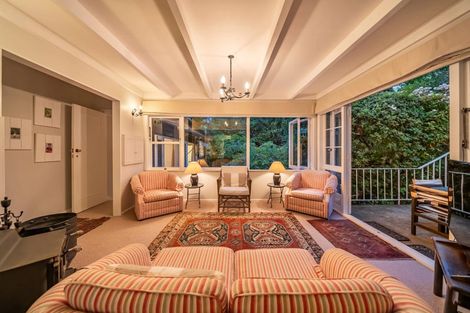 Photo of property in 9 Chatsworth Road, Silverstream, Upper Hutt, 5019