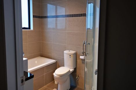 Photo of property in 34 Namsan Close, Fairview Heights, Auckland, 0632