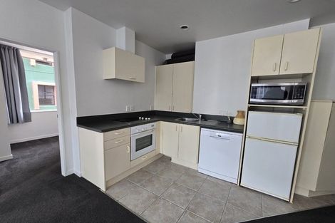Photo of property in Terrace Tower Apartments, 7b/126 The Terrace, Wellington Central, Wellington, 6011