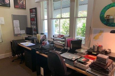 Photo of property in 19 Richmond Road, Brixton, New Plymouth, 4373