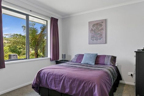 Photo of property in 18 Loch Views Road, Acacia Bay, Taupo, 3385