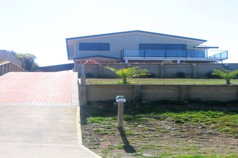 Photo of property in 94 Centennial Drive, Whitianga, 3510