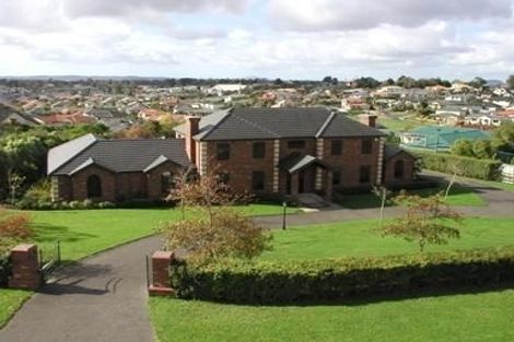 Photo of property in 13 Burgundy Park Avenue, Henderson, Auckland, 0612