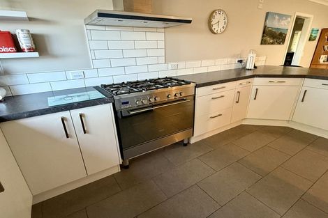 Photo of property in 46 Simpson Crescent, Raumati Beach, Paraparaumu, 5032