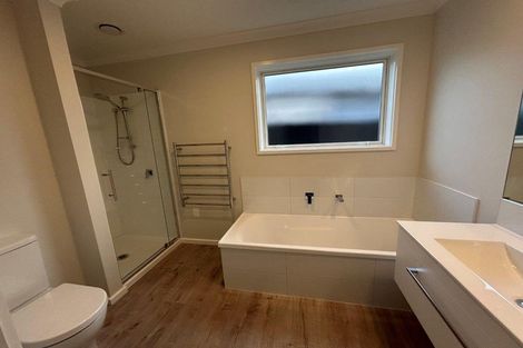 Photo of property in 4 Manhattan Crescent, Papamoa, 3118