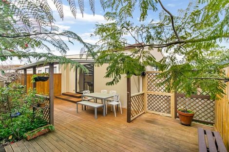 Photo of property in 4/8 City View Terrace, Birkenhead, Auckland, 0626