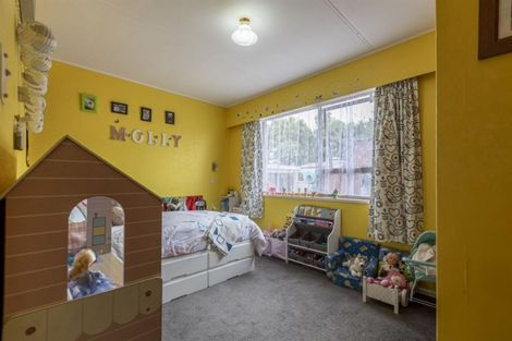 Photo of property in 18 Kennedy Avenue, Feilding, 4702