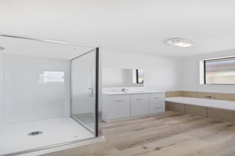 Photo of property in 30a Kayes Road, Pukekohe, 2120