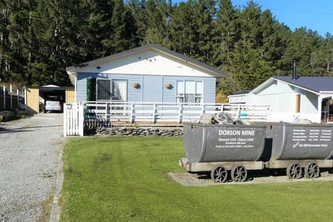Photo of property in 2 Mawhera Street, Dobson, Greymouth, 7805