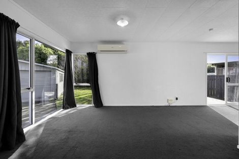 Photo of property in 35 Purcell Place, Melville, Hamilton, 3206