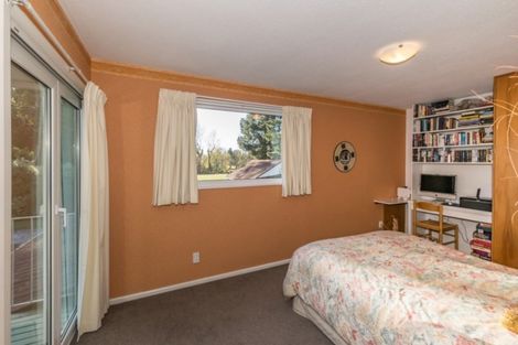 Photo of property in 146 Main North Road, Woodend, 7610